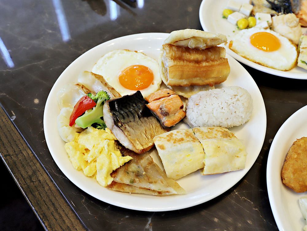 栢丽厅brasserie吃到饱:台北晶华酒店住宿早餐推荐!